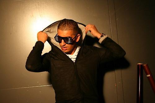 /img/uploads/clips/0-1223673846-Fresh_rapper.jpg